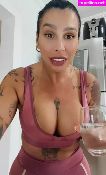 Fe Lemes OnlyFans Thumbnail #U9eFt8CVF1