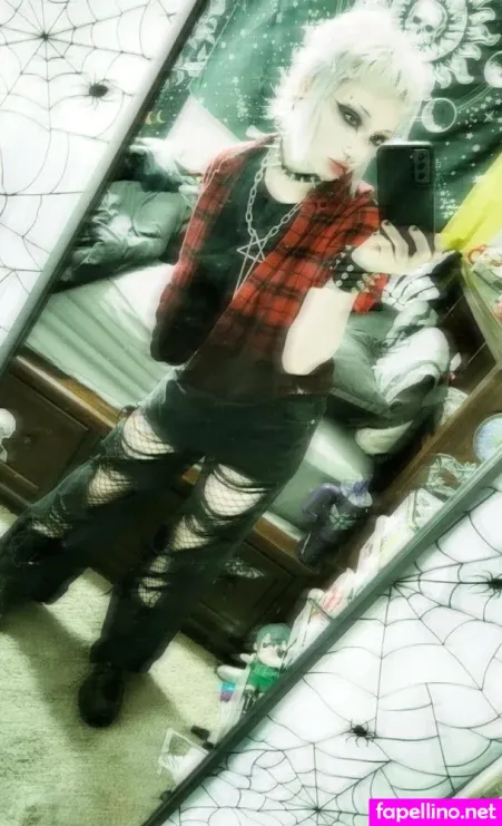 Featheredsparrow OnlyFans Thumbnail #EZPD2y51Kr