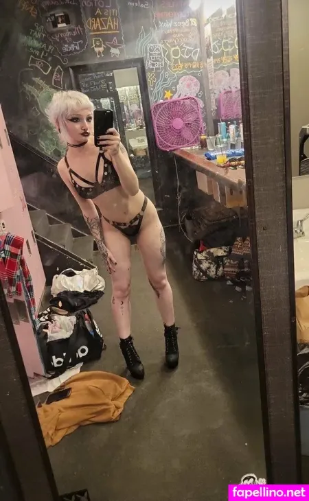 Featheredsparrow OnlyFans Thumbnail #UYjLRMjhXa