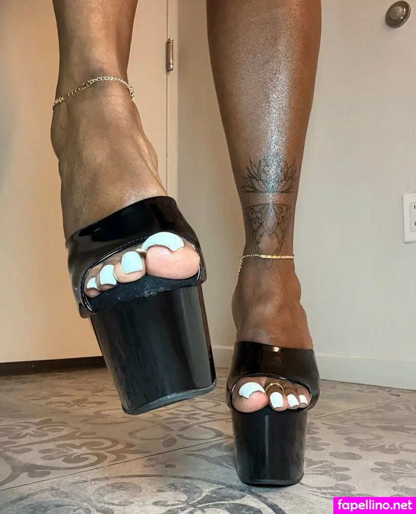 feedmecocoaa Nude Leaked OnlyFans Photo #glBoDklRQL