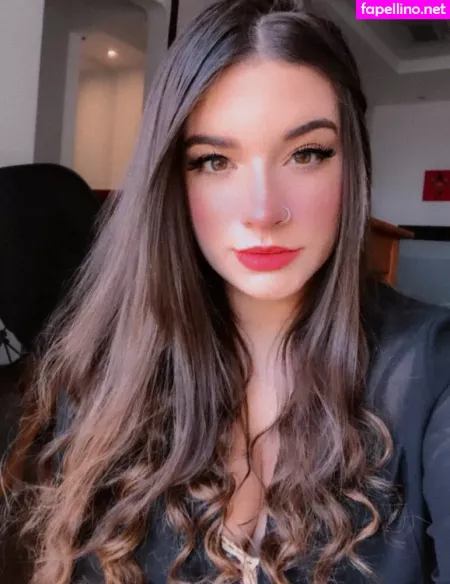 Feefag OnlyFans Thumbnail #nYVorY0mY9