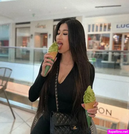 Feel Her Vibe OnlyFans Thumbnail #QyjjlqoiBb