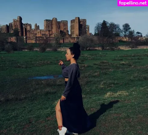 Feelinfree OnlyFans Thumbnail #ulZoooyzkg