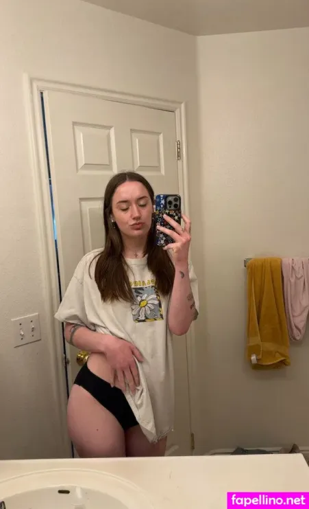 Feelingyummy222 OnlyFans Thumbnail #S580xX5zo2