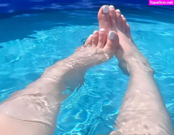 Feet Feminine OnlyFans Thumbnail #zCIVcYx2cI
