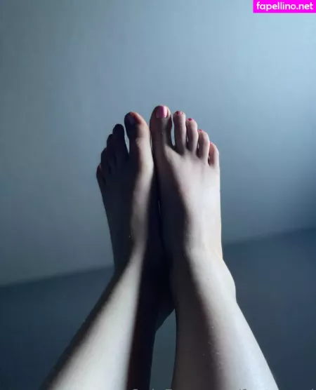 Feet Guurl OnlyFans Thumbnail #Ubam4fCwvR