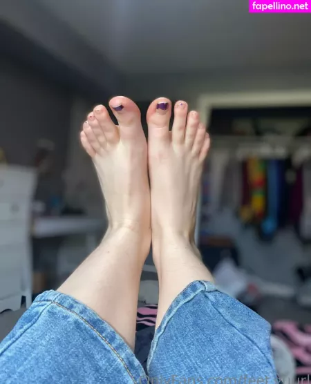 Feet Guurl OnlyFans Thumbnail #YTo5tHCybr