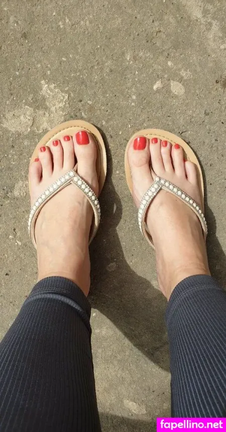 Feet Marina OnlyFans Thumbnail #ijN4Ldf6h0