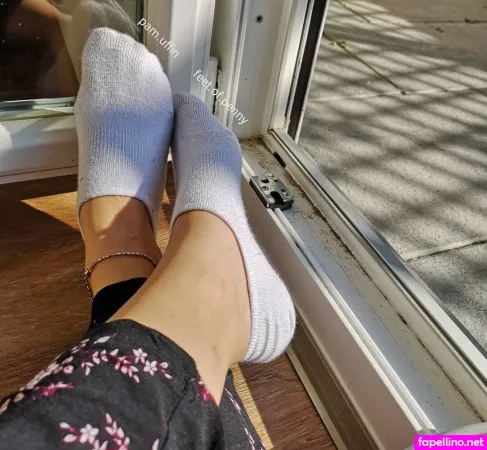 Feet Of Penny OnlyFans Thumbnail #Sv3iRN11Bq