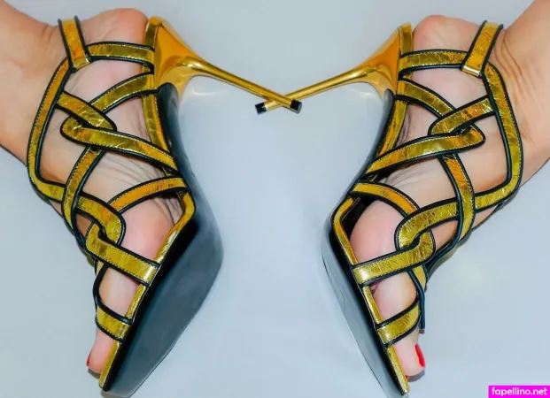 Feetandmore66 OnlyFans Thumbnail #KzOTme9iBA