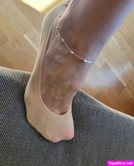 Feetandpeach85 OnlyFans Thumbnail #OKaoGdkJUY