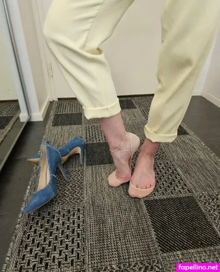 Feetandpeach85 OnlyFans Thumbnail #ScmzUOHcoc