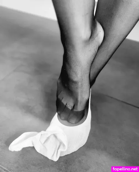 Feetandpeach85 OnlyFans Thumbnail #ZTZ6lSQwgc