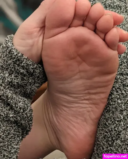 Feetandsimple OnlyFans Thumbnail #Bp4u0Y9mQG