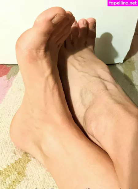 Feetannabelle OnlyFans Thumbnail #OP7mdROB50
