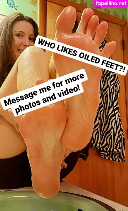 Feetbeth OnlyFans Thumbnail #9RUiUgwS5x