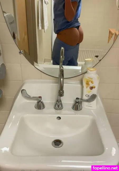 Feetbychloe69 OnlyFans Thumbnail #JNp2wVnW4E