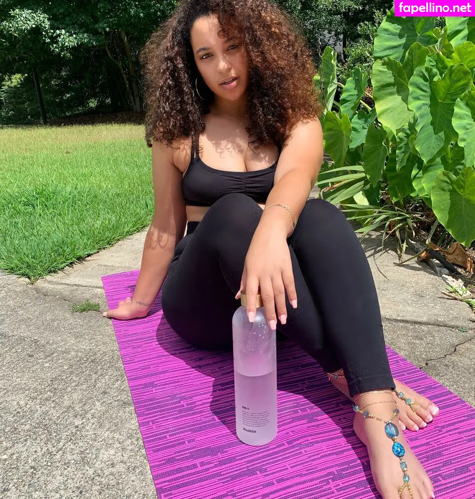 Falliie, feetbyfallie, feetbyfalliie Nude Leaked OnlyFans Photo #vvv0fEByYp