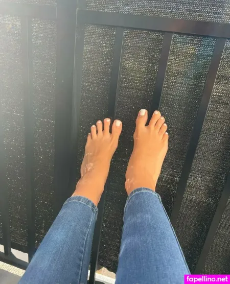 Feetbytootsiefree OnlyFans Thumbnail #JpksVYo3E0