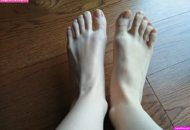 Feeteaser OnlyFans Thumbnail #qarZC2wsuF