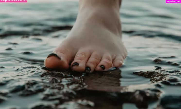 Feetish Babes OnlyFans Thumbnail #8DDIDIkoxB