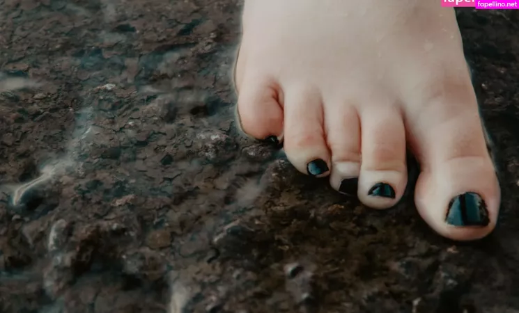 Feetish Babes OnlyFans Thumbnail #w8vyVb7fpG