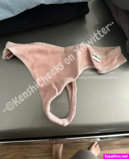 Feetkenshi 1 OnlyFans Thumbnail #Z6DJdITNVk