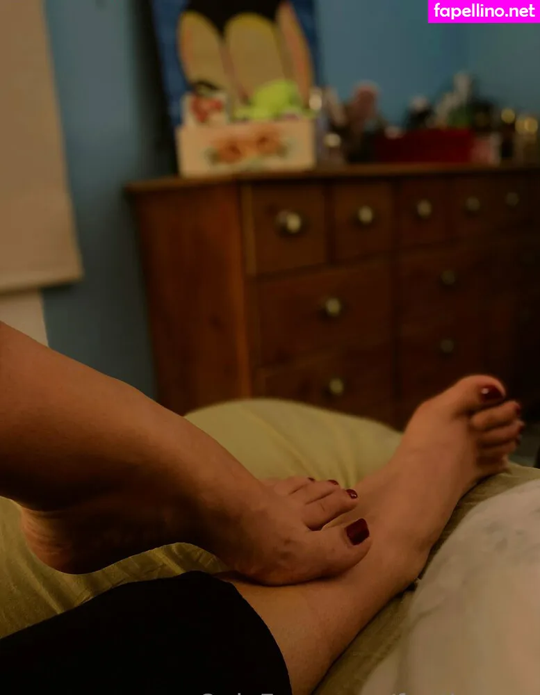 amoreloretta, feetloretta Nude Leaked OnlyFans Photo #gWUtqcYKyy