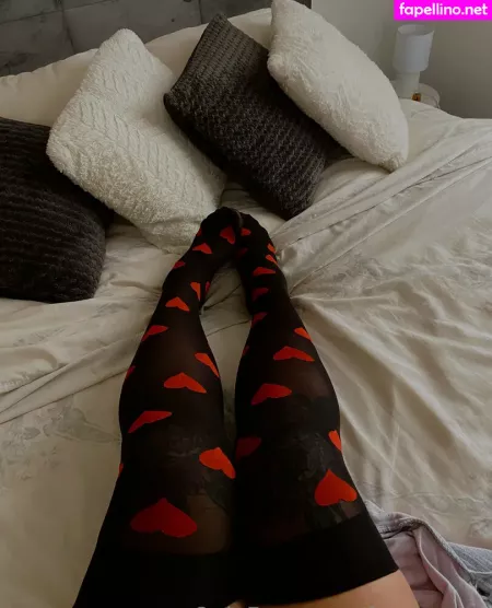 Feetloretta OnlyFans Thumbnail #zyhUXw6ITt