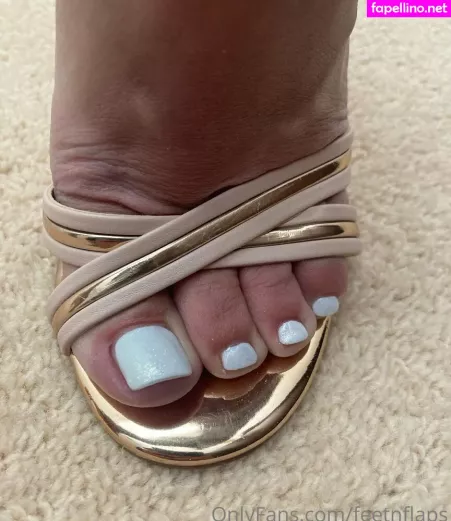 Feetnflaps OnlyFans Thumbnail #nY3YRgwm96