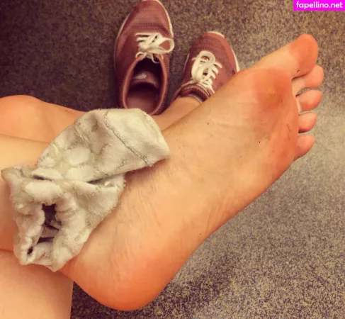 Feetofdita OnlyFans Thumbnail #HZ6zo28u6a