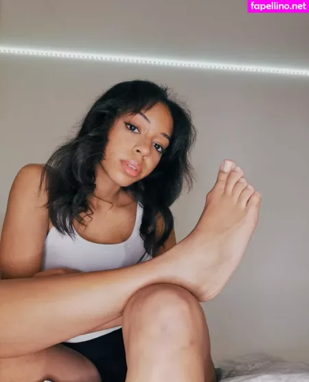 Feetofmelanie OnlyFans Thumbnail #DQEmvbauC4