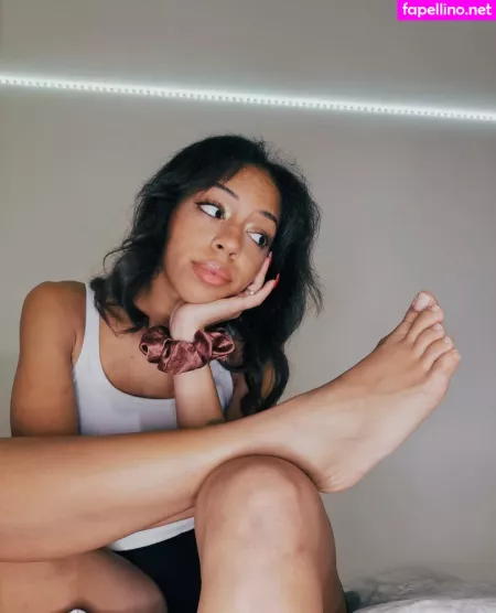 Feetofmelanie OnlyFans Thumbnail #VvIeXP1ufB