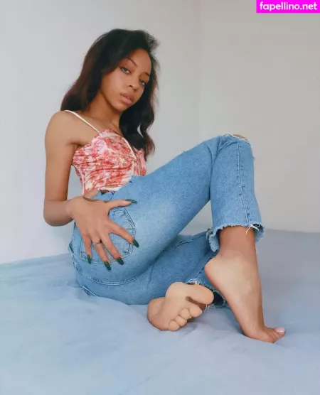 Feetofmelanie OnlyFans Thumbnail #h7PjvL2Q5f