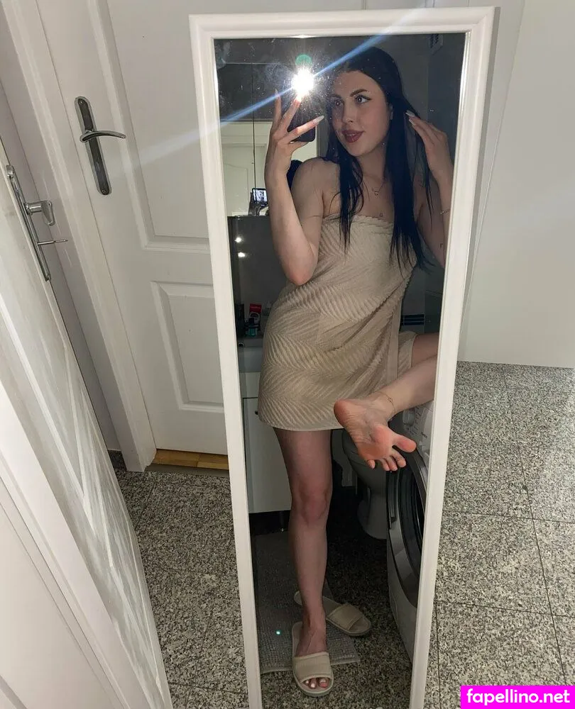 feetqueen1999, feetqueenkaty Nude Leaked OnlyFans Photo #kPsT2tTnY4