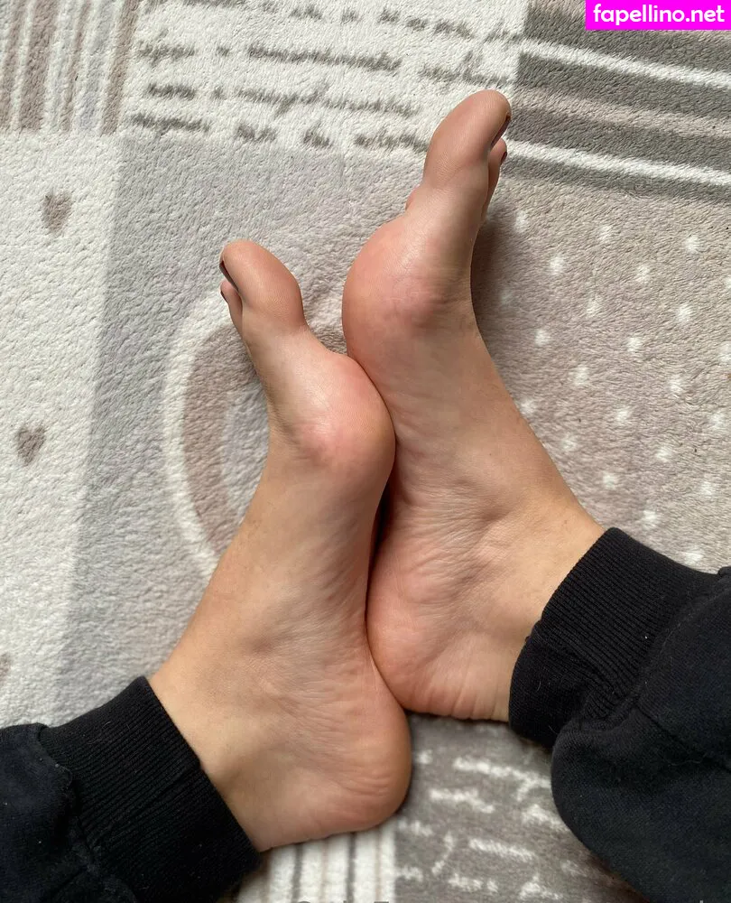 backonmyfeet, feetronnie Nude Leaked OnlyFans Photo #drQjImcwjl