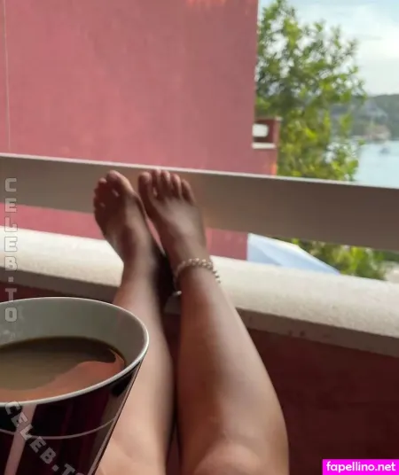 Feets OnlyFans Thumbnail #YHr90gW8mK