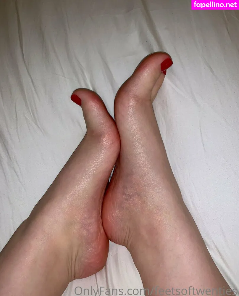feetsoftwenties, feetsweetness Nude Leaked OnlyFans Photo #evzs1heEd0