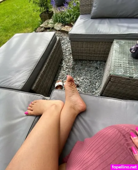 Feetworthfollowing Daily OnlyFans Thumbnail #nVnQ9iNWca