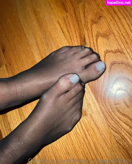 Feetyoureyesonthiss OnlyFans Thumbnail #f79FKJqAyz