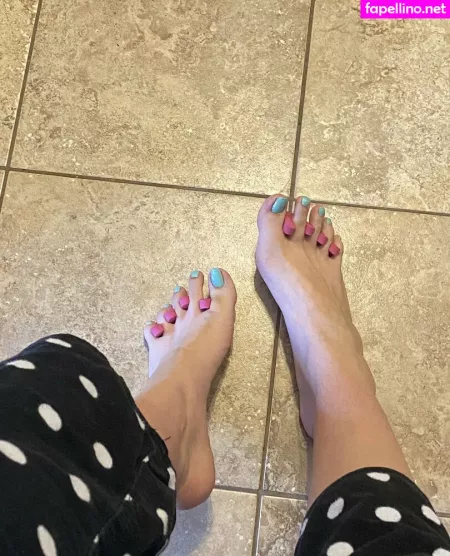 Feetznation OnlyFans Thumbnail #89ZB5KORe4