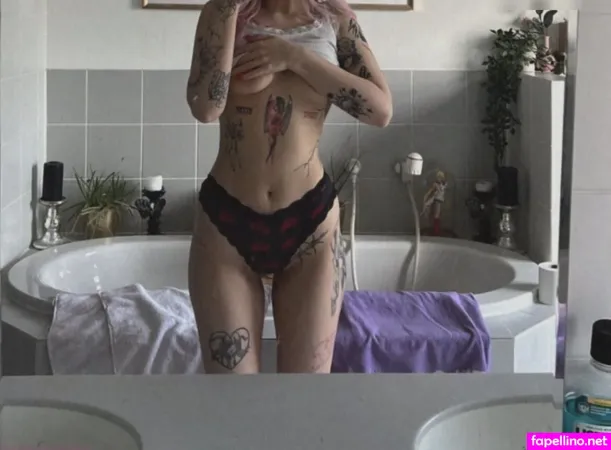 Fefefromthemooon OnlyFans Thumbnail #yVYrpDWwRq