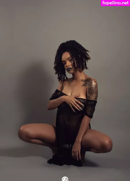 Feistybadazz OnlyFans Thumbnail #6Eazh9YH9e