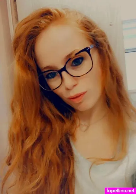 Feistylilredfree OnlyFans Thumbnail #HAr6ZdsvIZ
