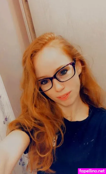 Feistylilredfree OnlyFans Thumbnail #MDe3grFkhS