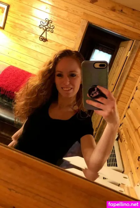 Feistylilredfree OnlyFans Thumbnail #UOxcGBZloa