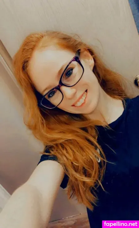 Feistylilredfree OnlyFans Thumbnail #rREJxGuXh0