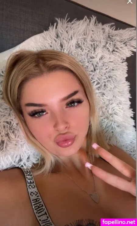 Feli Leonie OnlyFans Thumbnail #3PfSJi30K7