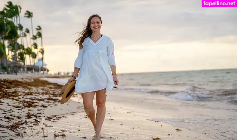 Felicia Hofner OnlyFans Thumbnail #1ElBE0PGzR