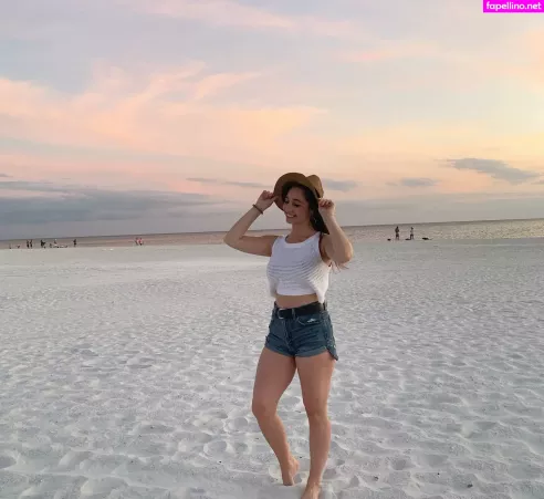 Felicia Hofner OnlyFans Thumbnail #AHY04TEJP9